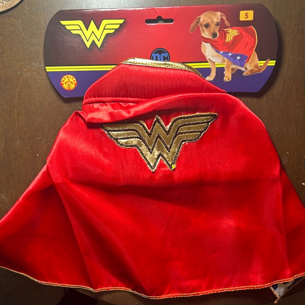 Small wonder woman dog costume